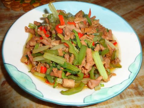 萧山萝卜炒鸡肠
