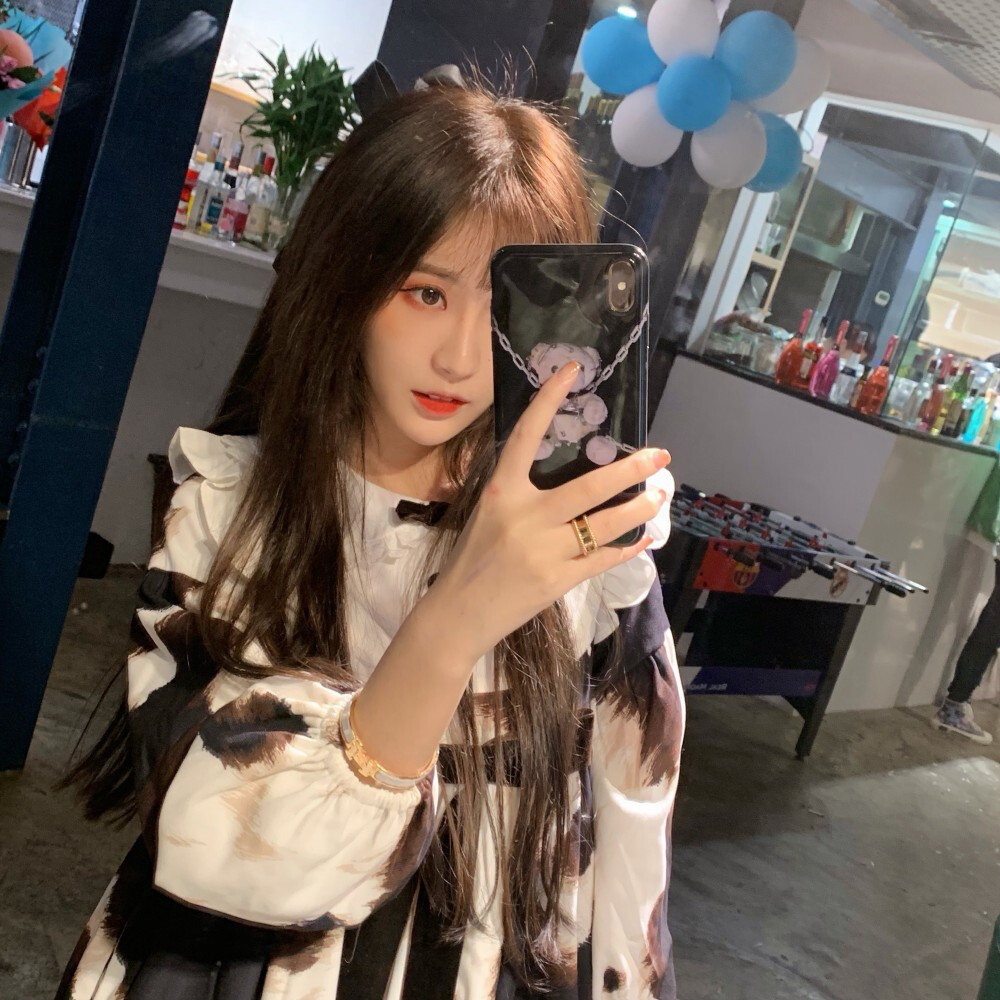  p data-id="go06w20g2d">杨清柠,女,本名杨