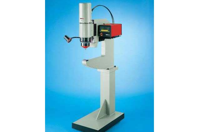 快速液压铆接机