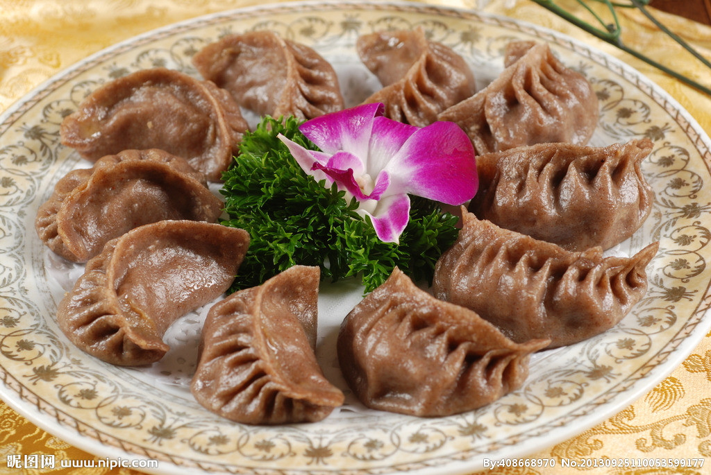 蒸饺的做法简单,是菜谱里的常见菜,荞麦蒸饺口味属于,做法属蒸菜类,但