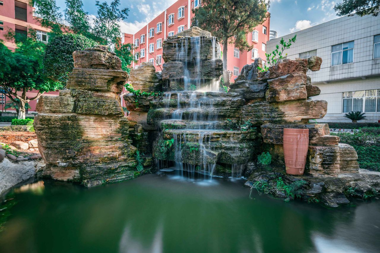 云南省楚雄一中