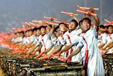  p>击缶,"缶"是古代的一种瓦质的打击乐器.亦作" 击缻 ".