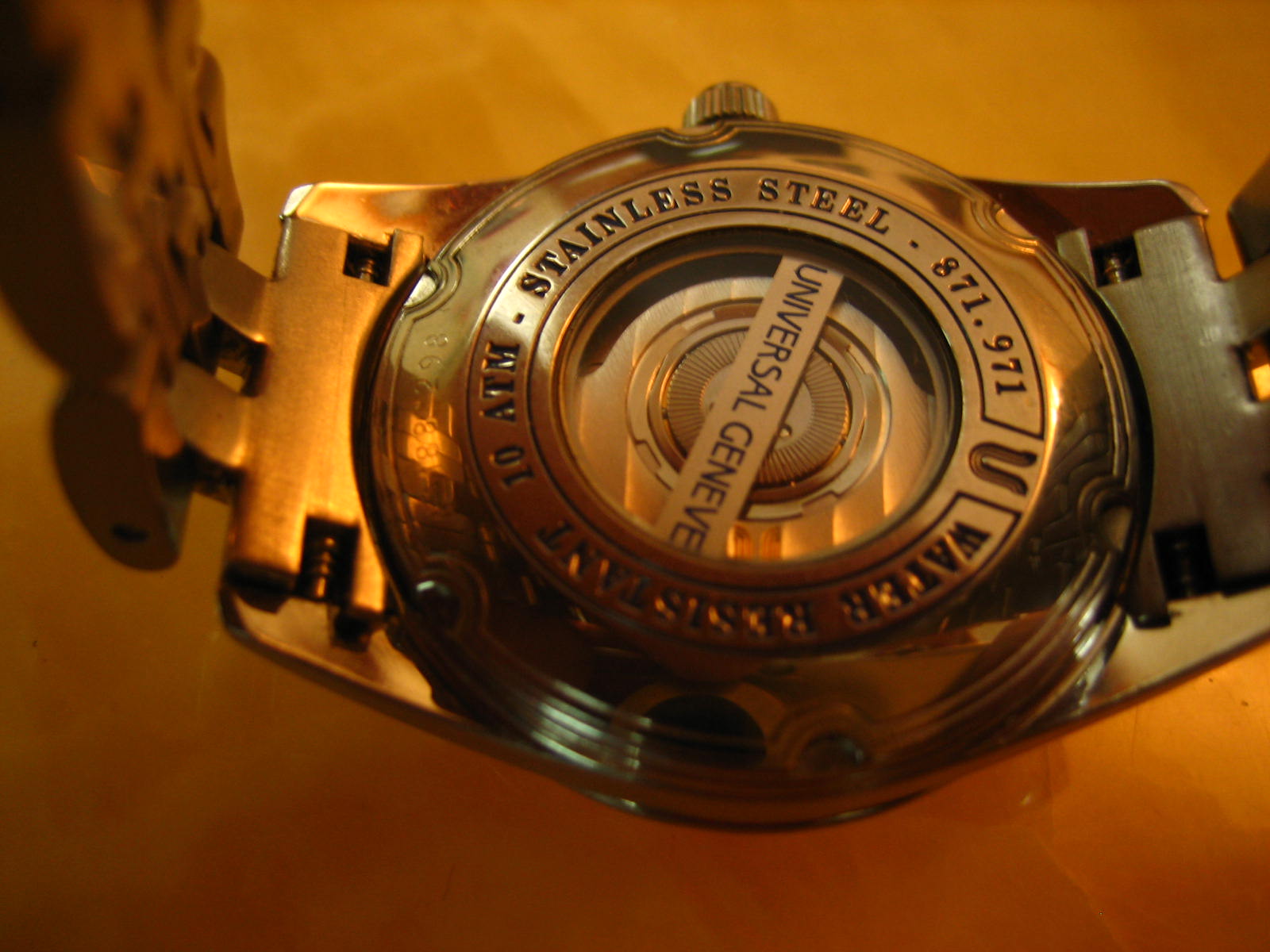  p>宇宙手表,一家成立于1894年的瑞士手表公司. /p>