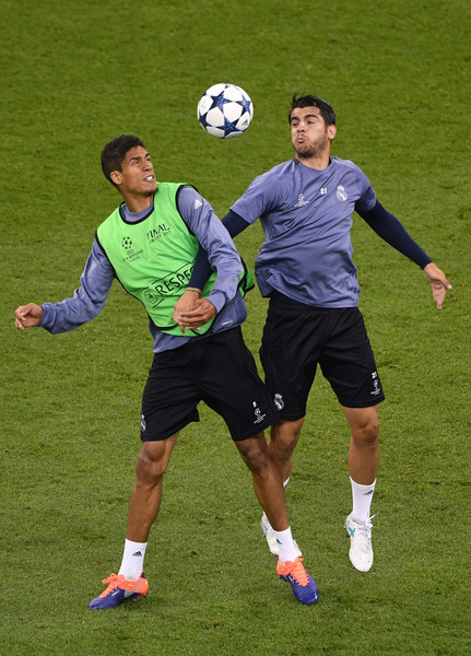  p>拉斐尔·瓦拉内(rapha  l varane),1993年4月25日出生于法国 a