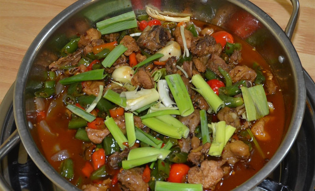 青椒童子鸡火锅