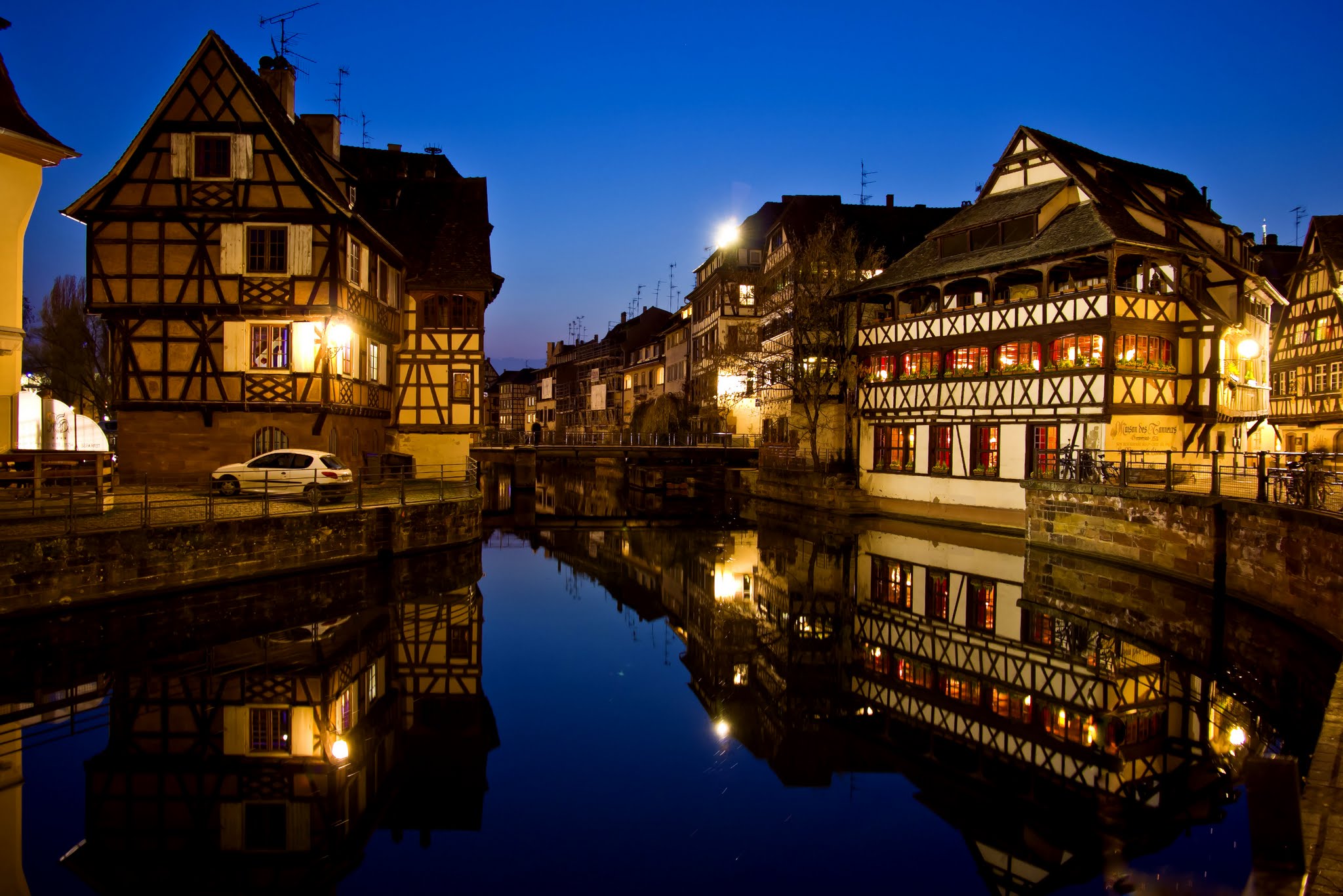  p>斯特拉斯堡 (strasbourg), a target="_blank" href="/item/法国