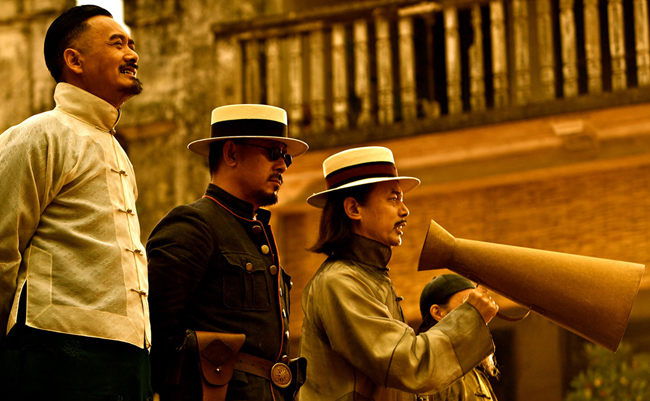  p>《让子弹飞》是由 a target="_blank" href="/item/姜文/1168186"