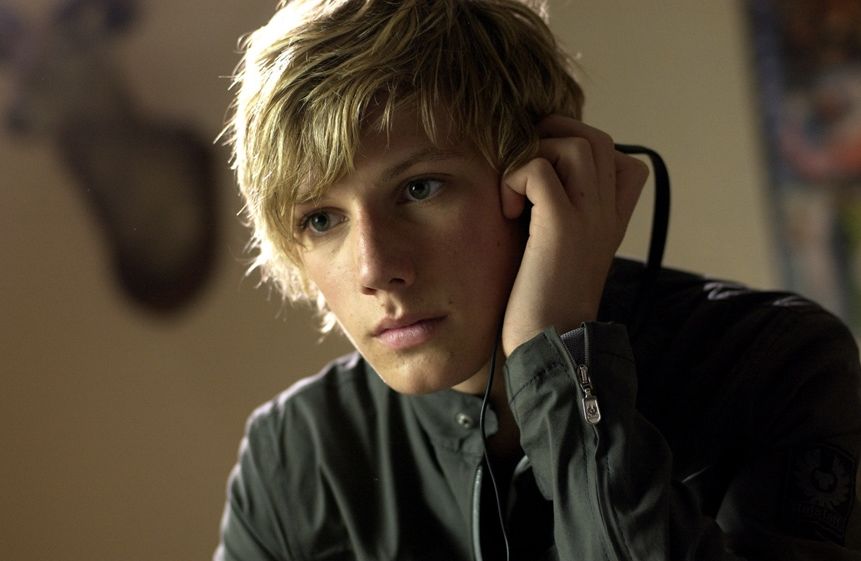  p>亚历克斯·帕蒂弗 i>(alex pettyfer) /i>,1990年4月10日出生于