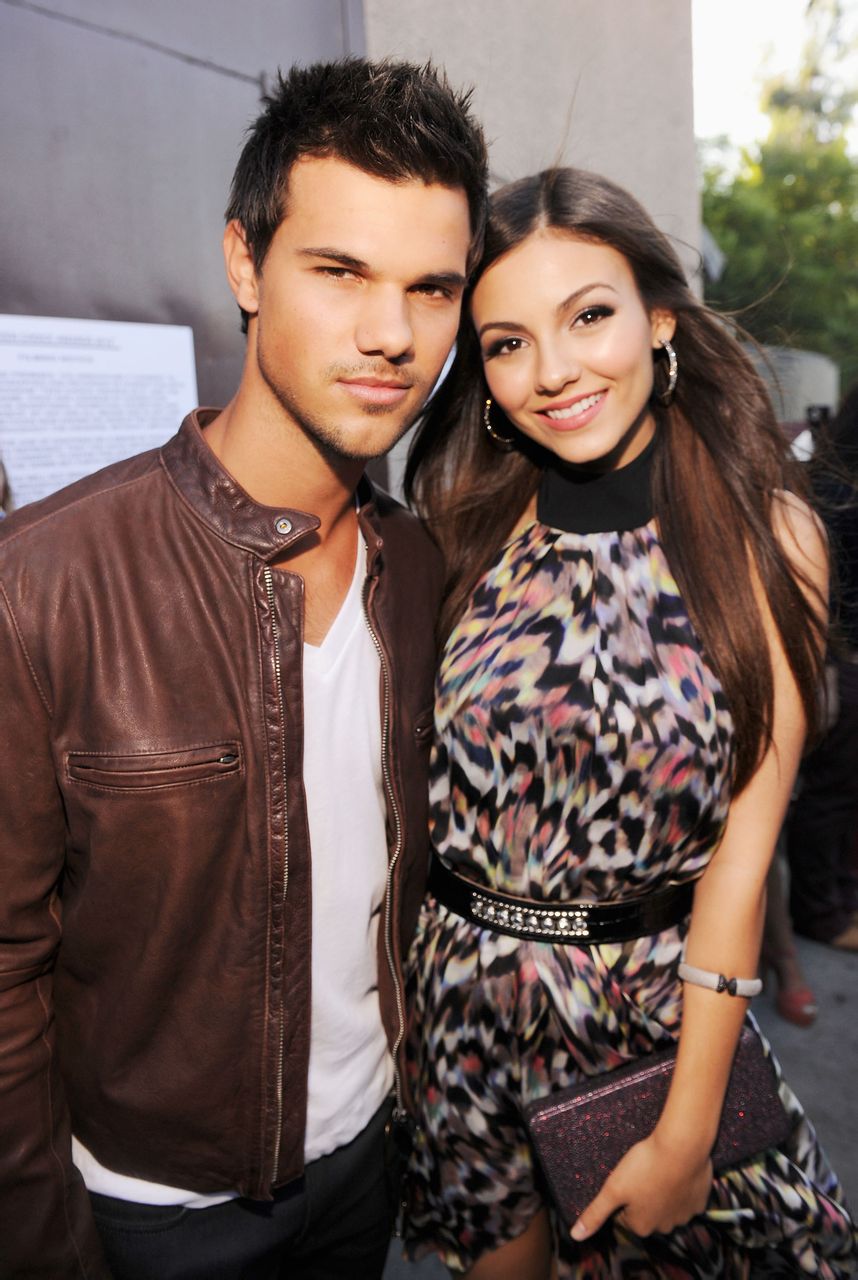  p>泰勒·洛特纳(taylor lautner),1992年2月11日出生于美国密歇根州