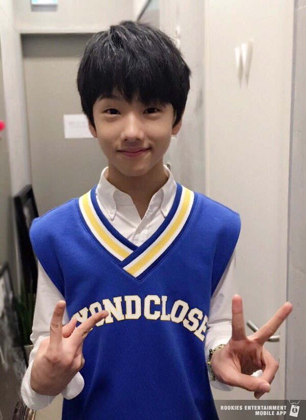  p>朴志晟 i>(jisung) /i>,2002年2月5日出