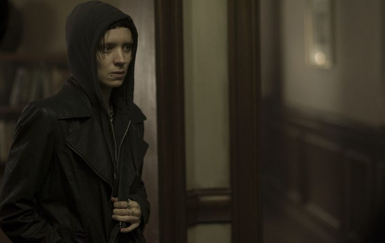  p>《龙纹身的女孩》( i>the girl with the dragon tattoo /i>)是 a