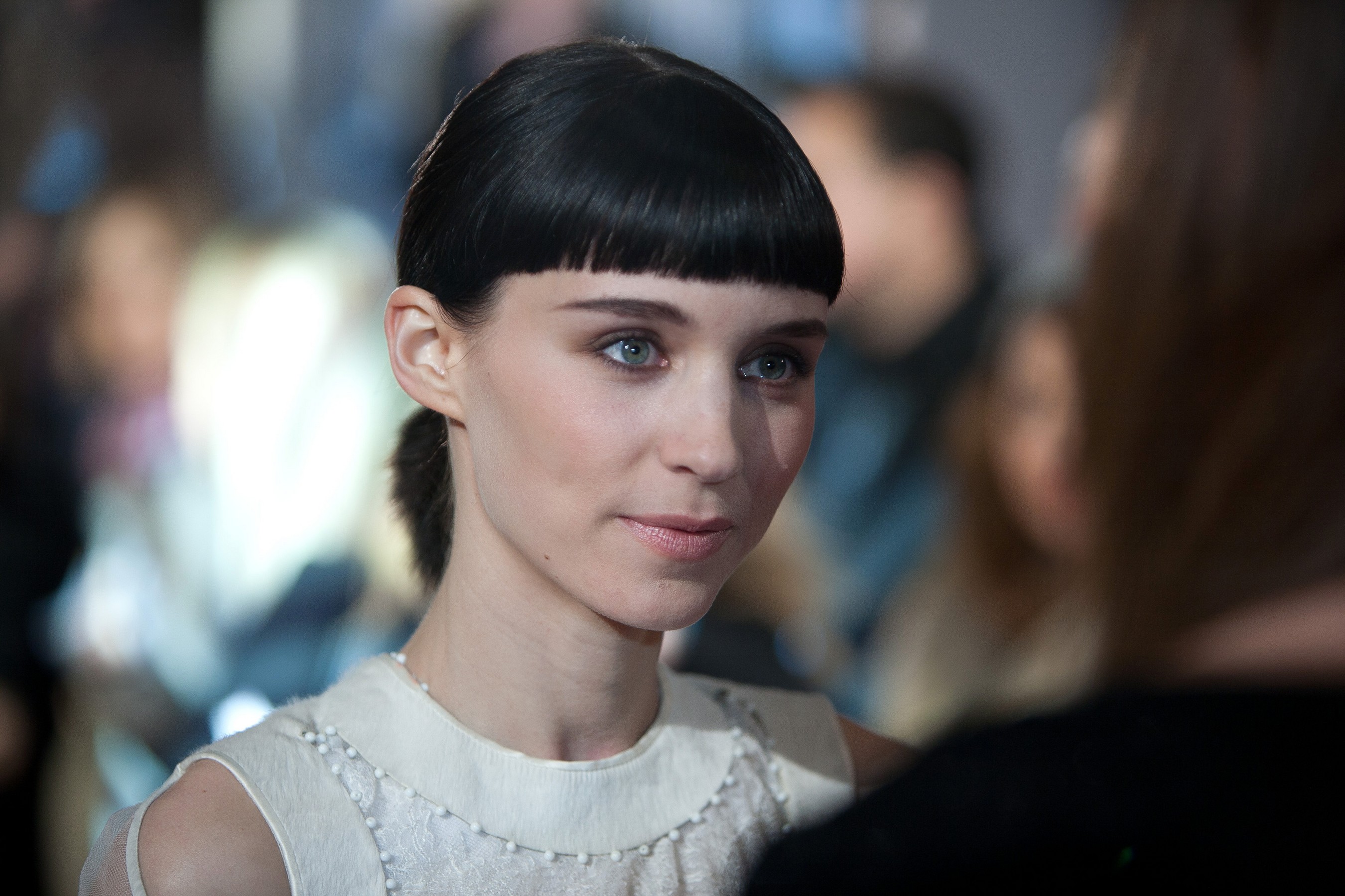  p>鲁妮·玛拉(rooney mara),1985年4月17日出生于美国纽约,美国影视