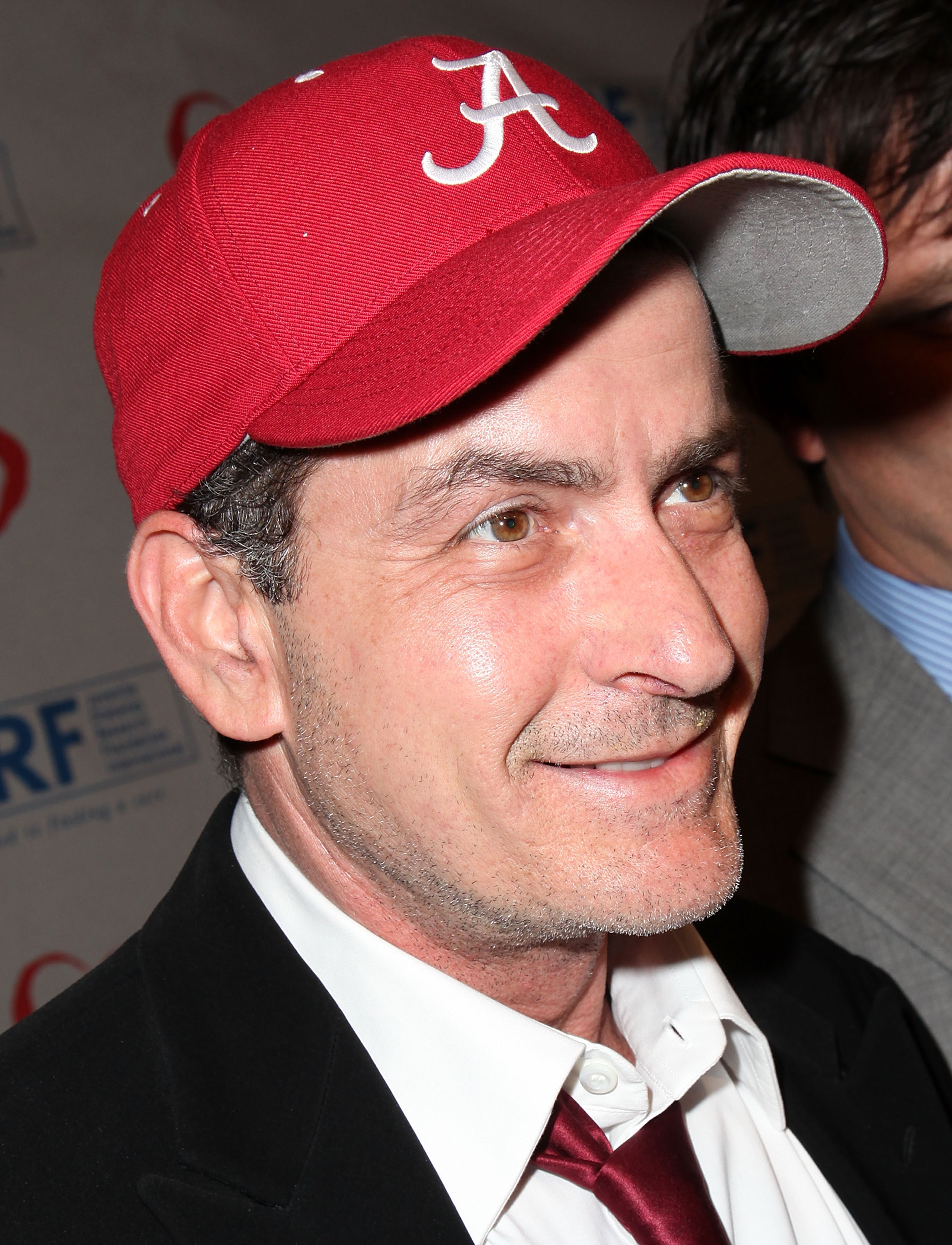  p>查理·辛(charlie sheen),1965年9月3日出生于纽约,原名卡洛斯