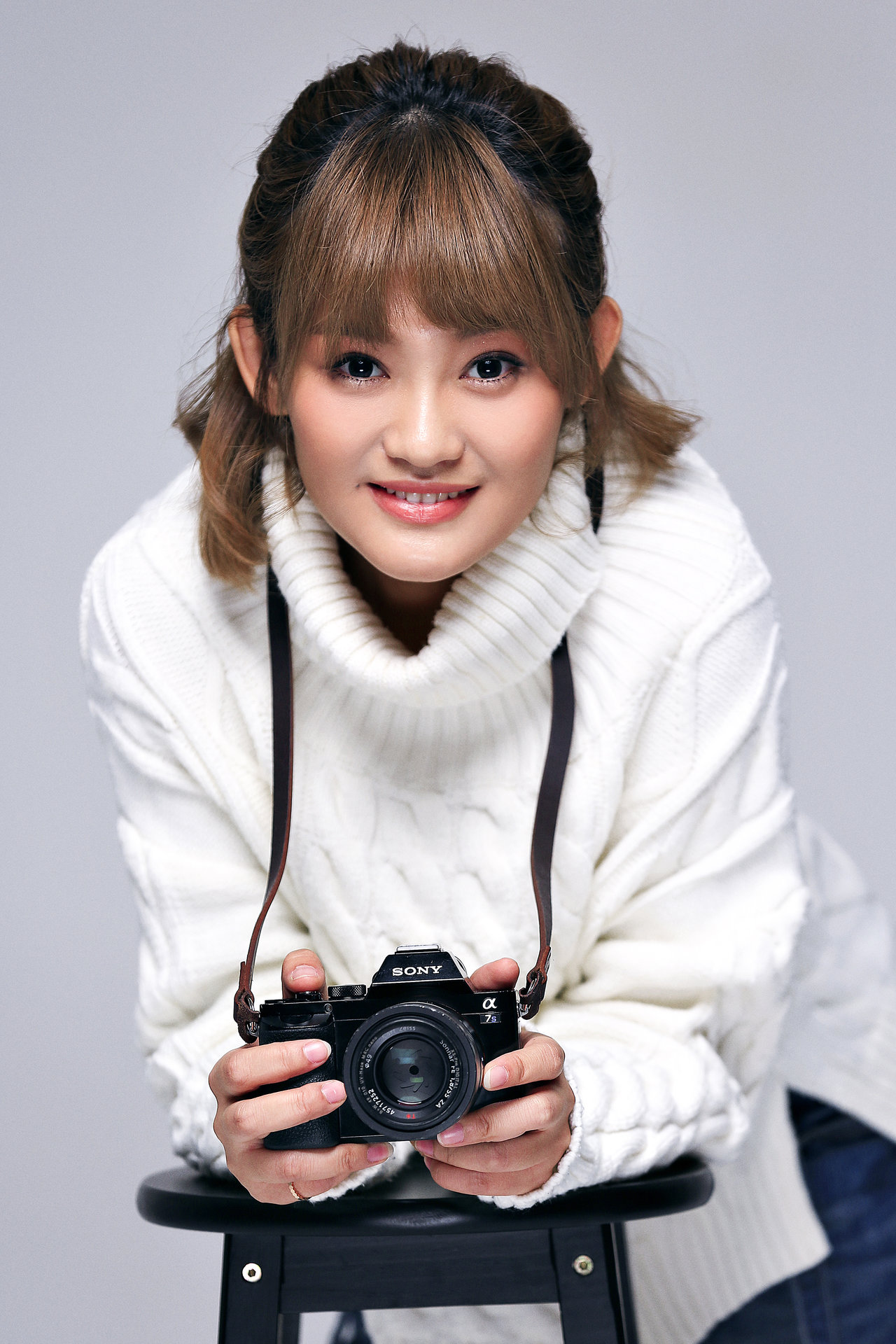  p>张佳,1986年10月10日出生于山西介休,中国内地