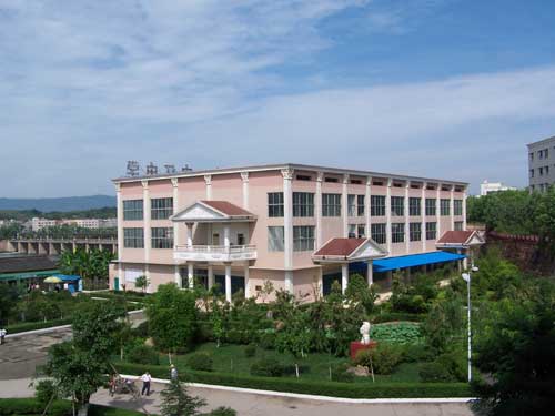 四川省中江中学校