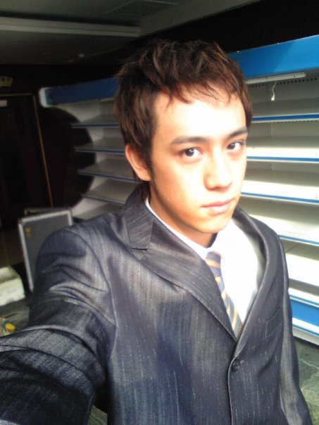  p>张致恒(steven cheung),1984年11月10日出生于中国香港,中荷混血儿