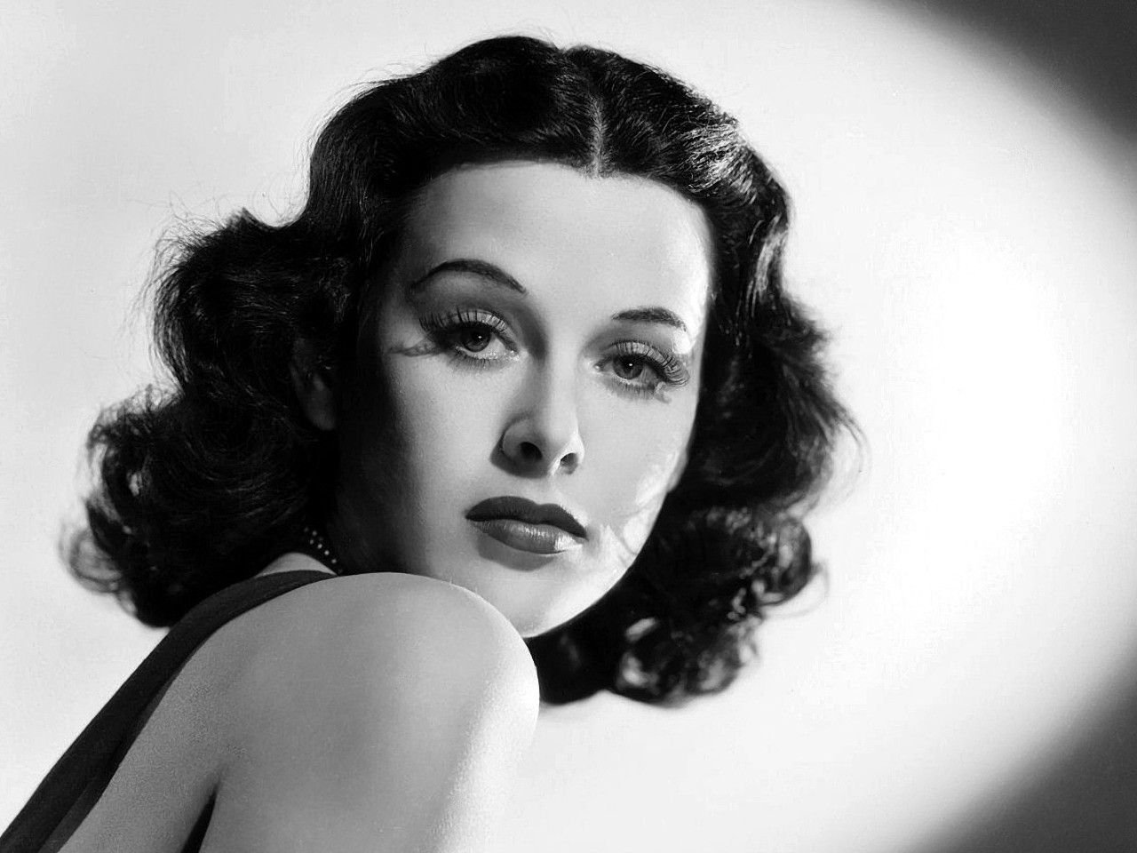  p>海迪·拉马尔(hedy lamarr,1914年11月9日一2000年1月19日),出生于