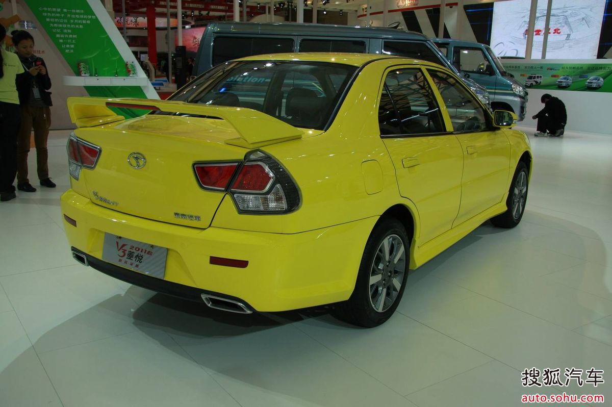  p>v3菱悦是 a target="_blank" href="/item/东南汽车/2830747" data