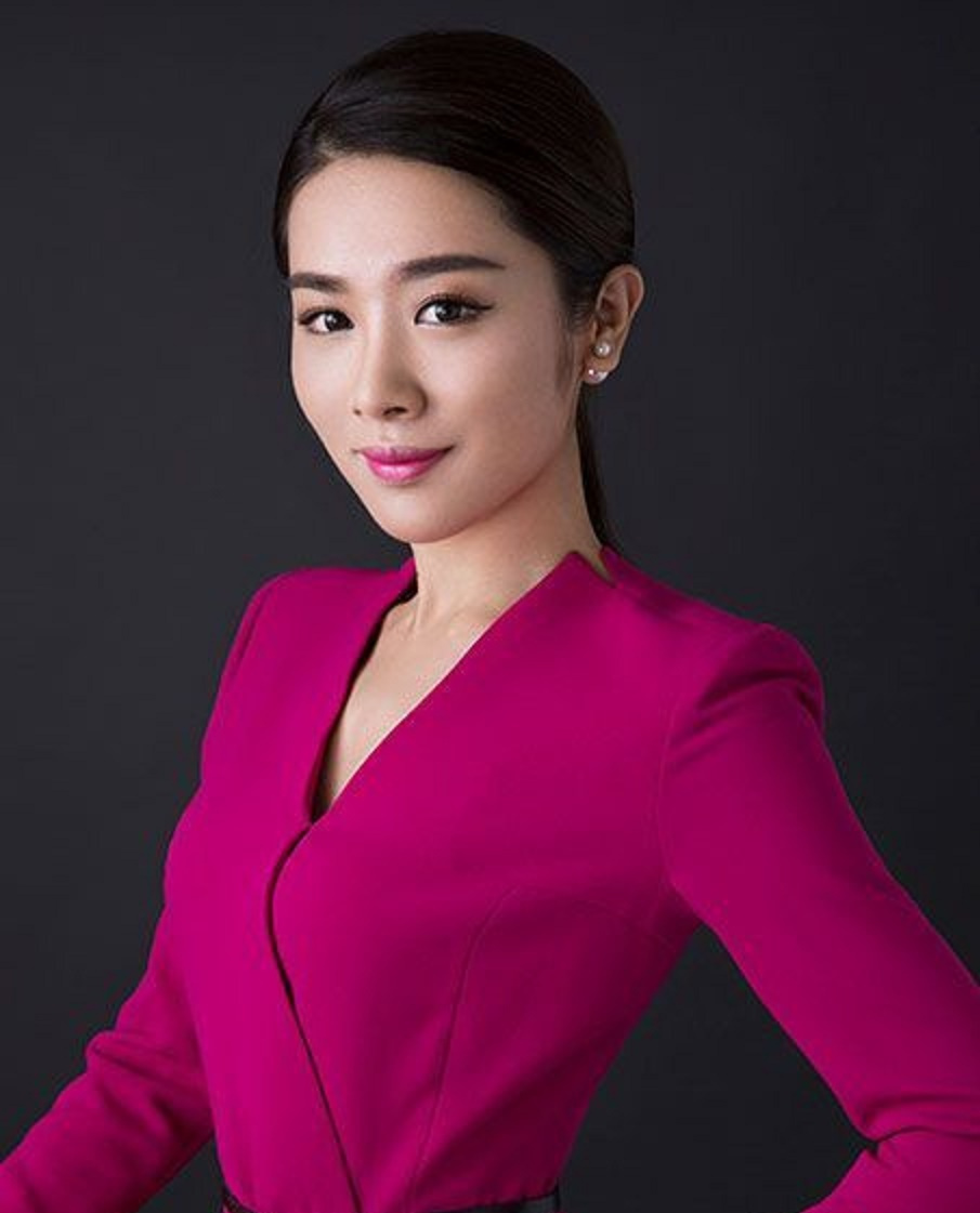 李斯璇,女,汉族,1986年5月18日出生于四川省成都市,中国内地双语主持