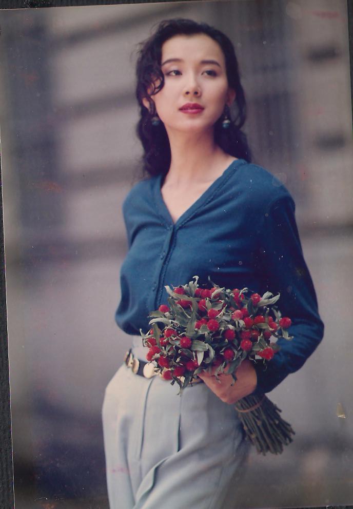  p>萧蔷,本名萧滢滢,1968年8月13日出生于台湾省新北市,毕业于 a