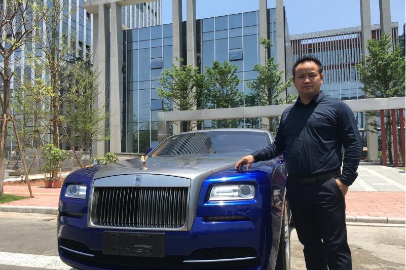  p data-id="gnc0ntl9xe">康飞翔,出生于湖南省娄底市新化县,毕业于