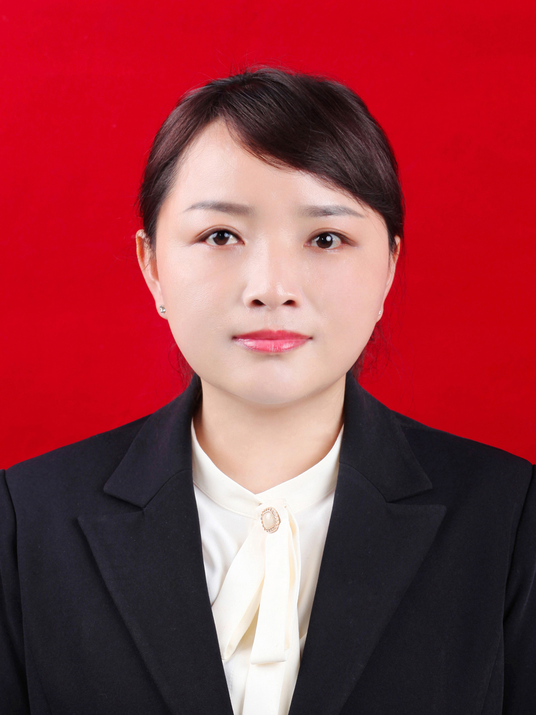 在职研究生学历,现任陕西省安康市宁陕县人民政府党组成员,副县长