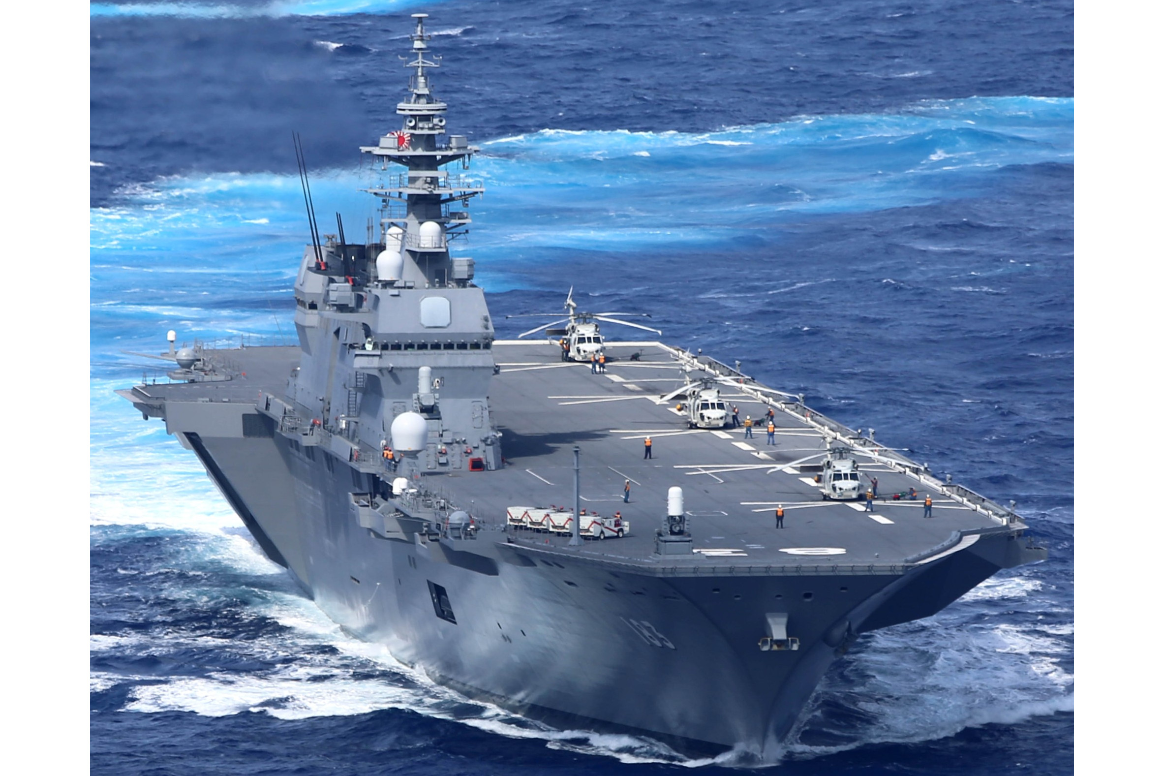 日本建造的 a target="_blank" href="/item/出云级直升机驱逐舰/907