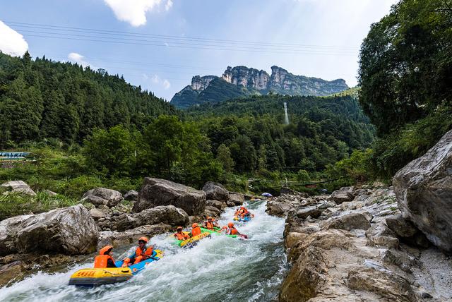 杭州双溪漂流旅游景区
