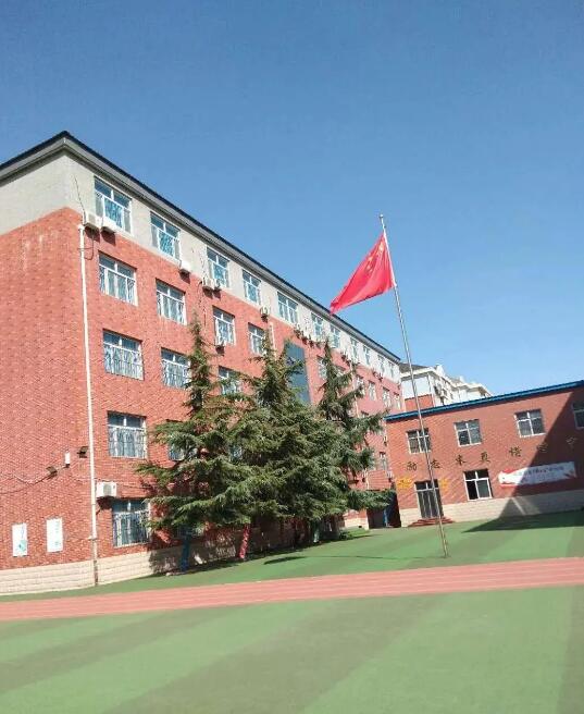 保定市莲池区冀英初级中学