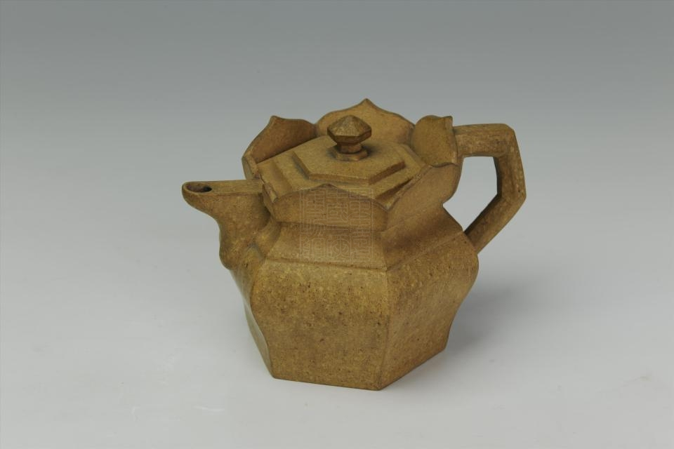 民国仿陈鸣远紫砂僧帽壶