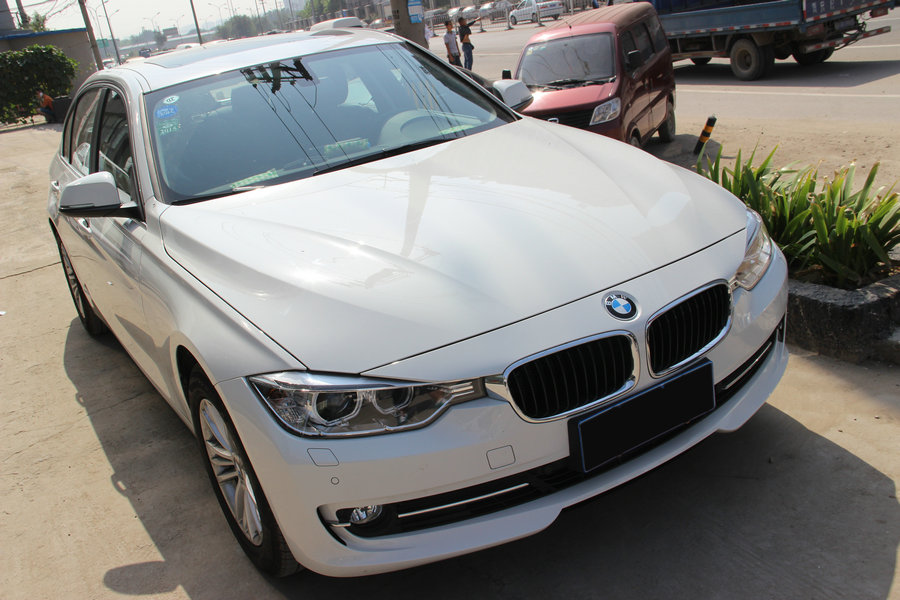 2013款宝马328li豪华型