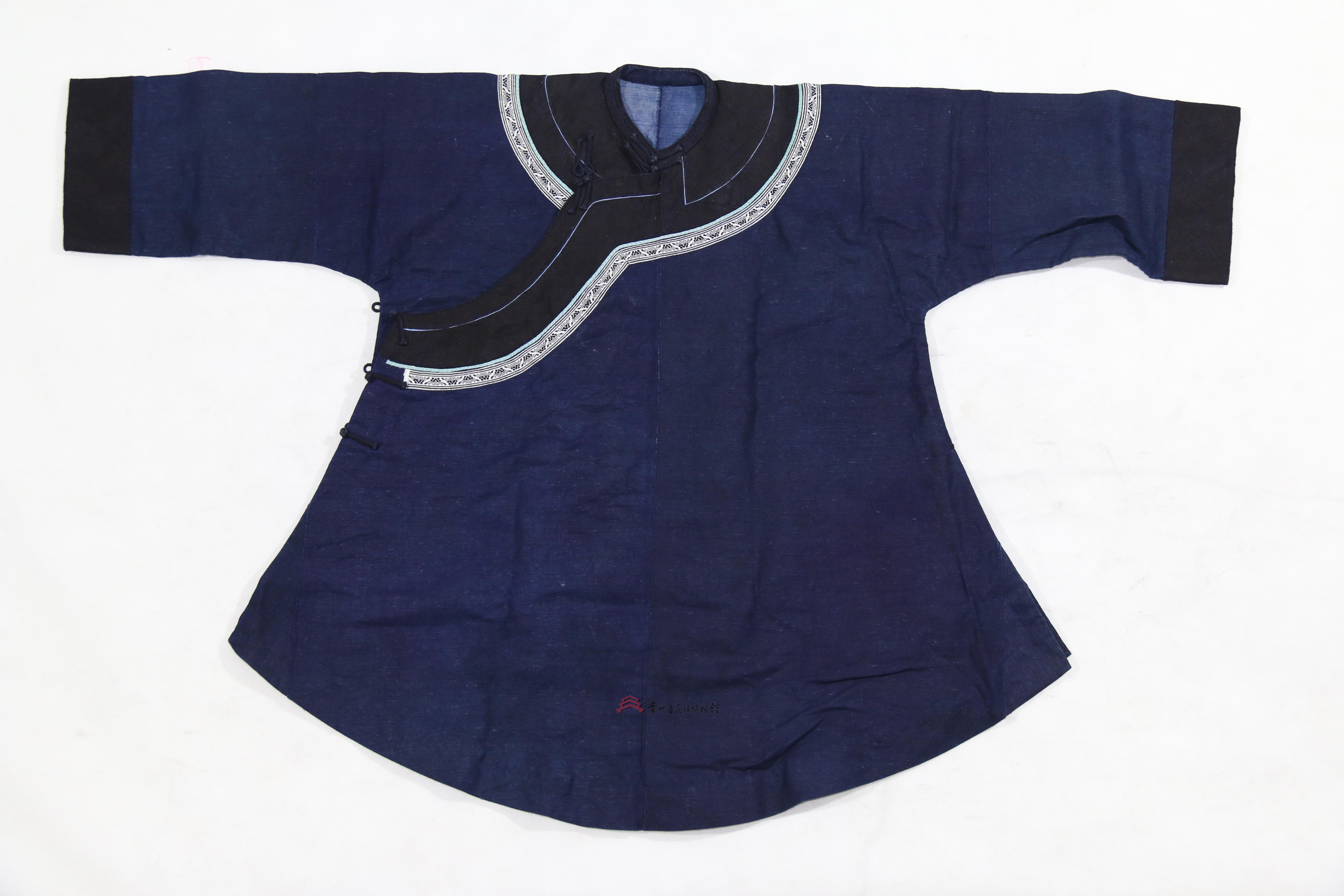 当代惠水布依族右衽大襟青蓝布女上衣