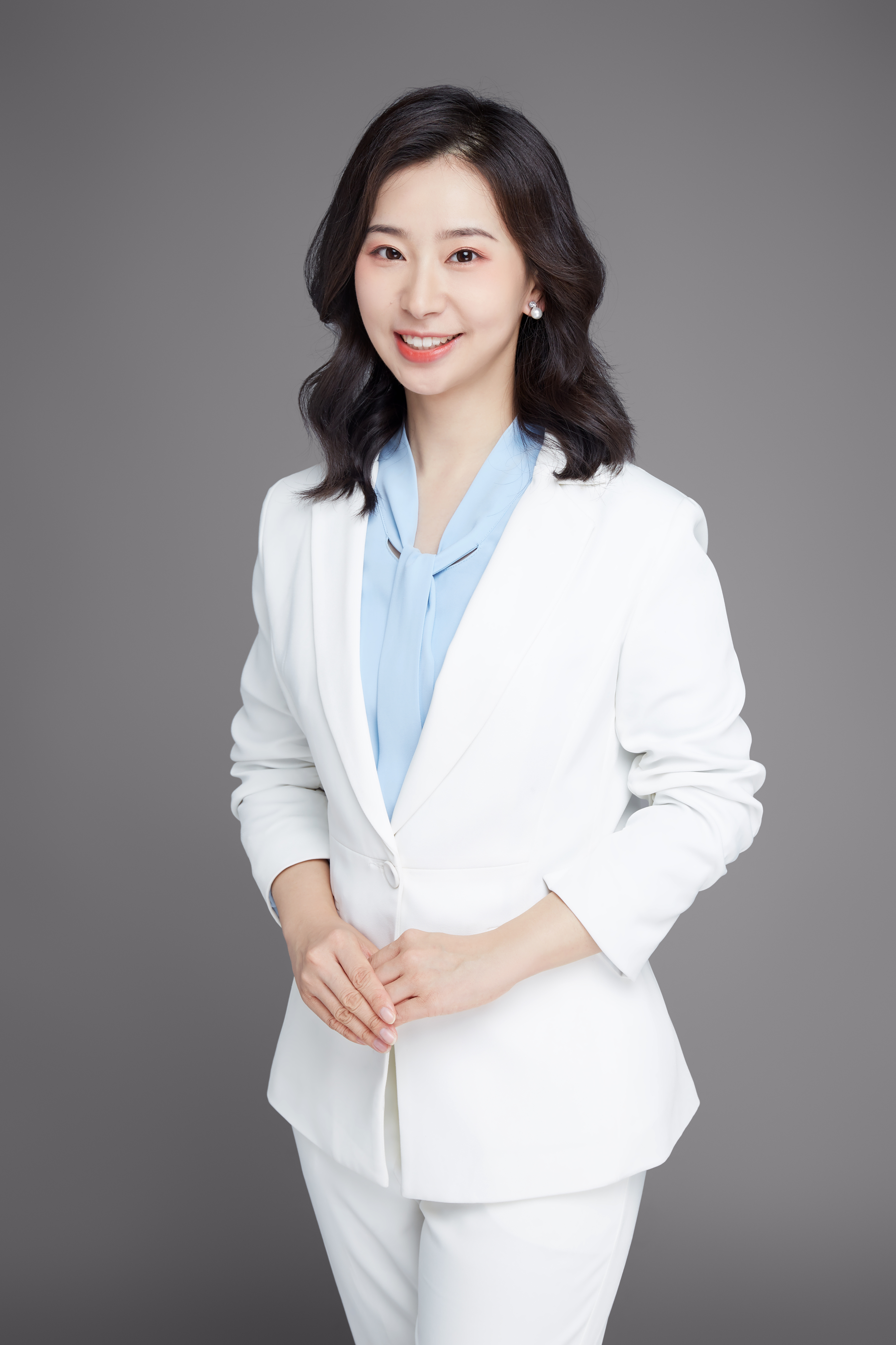 曼心理ceo sup data-ctrid="1tzczqh6">1 /sup>  ,国家高级心理咨询师