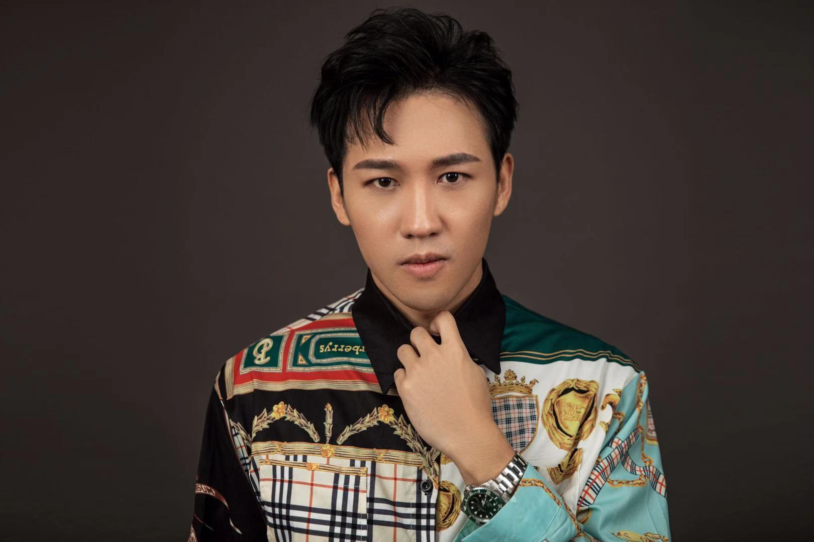  p data-id="gnbx4h7o6y">富梓铭,男,满族,19