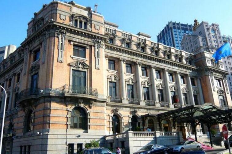  p data-id="gnwov8zx58">大和旅馆旧址位于旅顺新市区文化路30号