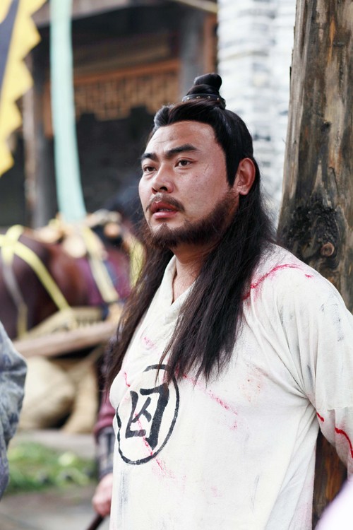  p>雄阔海,是隋唐系列小说中的角色,隋唐第四猛将,外号紫面天王.