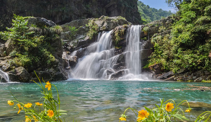 ">碧龙潭位于江西 a target="_blank" href="/item/九江市/3435878"