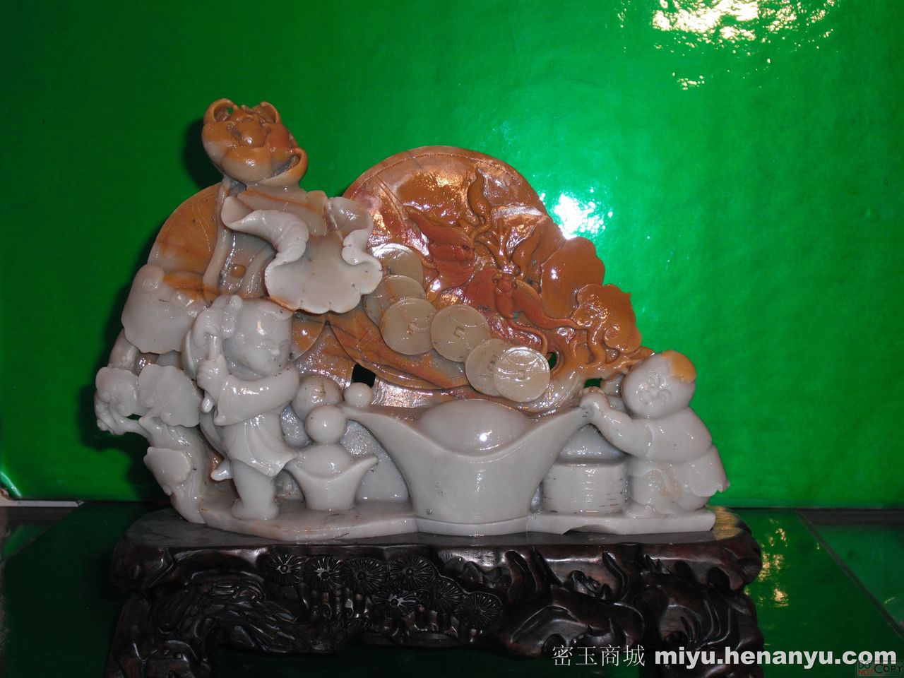  p>密玉(mixian county jade)又称"河南玉",以产于河南省新密市而得名