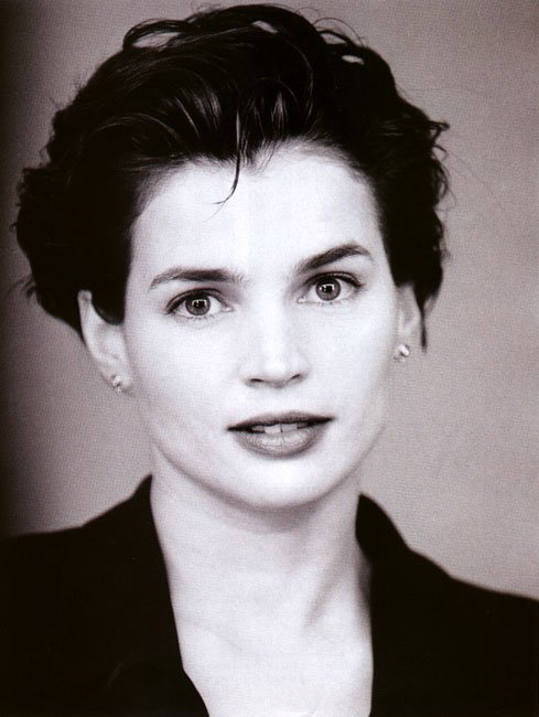  p>朱莉娅·奥蒙德(julia ormond),1965年1月4日出生于萨里,英国女