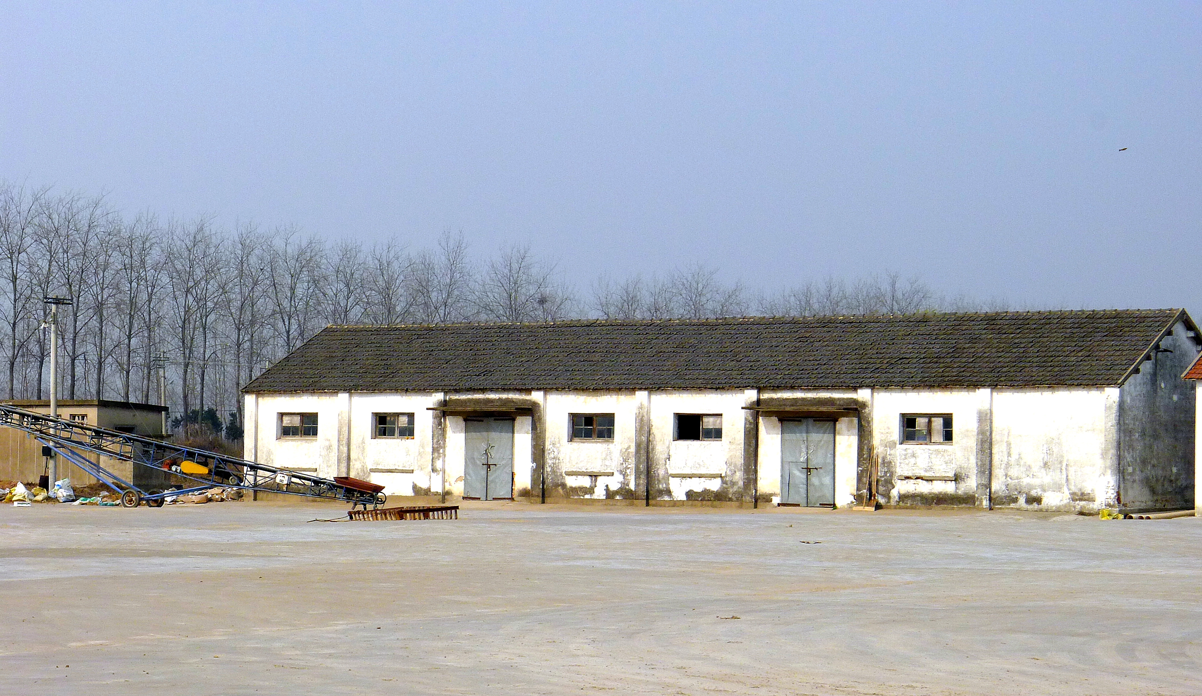 原指上海海丰农场,今指处江苏省盐城市大丰区境内东部黄海边的海丰