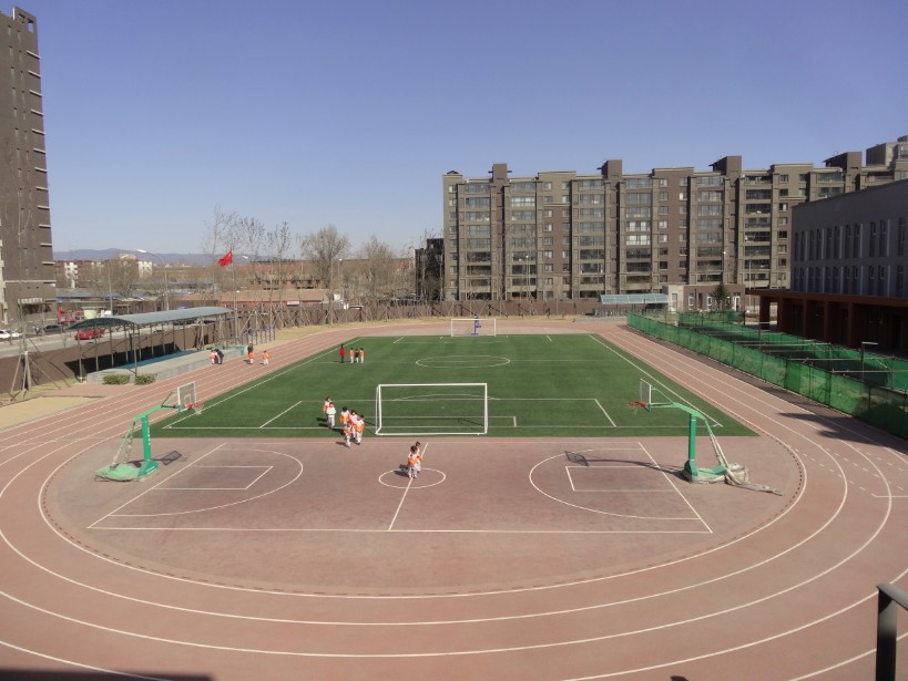  p>北京市丰台区丰台第二中学简称北京丰台二中或丰台二中,始建于1962