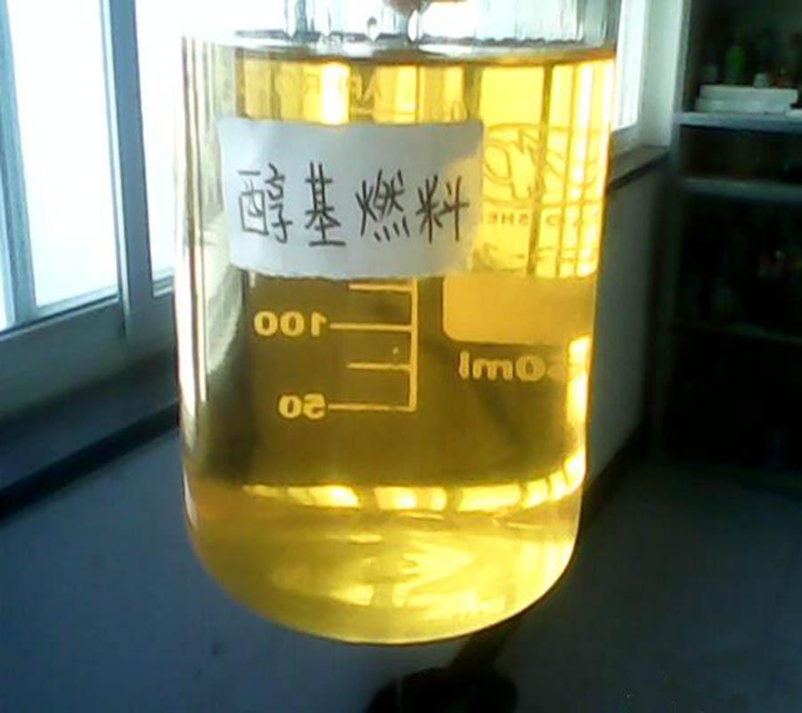  p>合成柴油是一种新能源,用于柴油机动车辆代用燃料,以解决燃料不足
