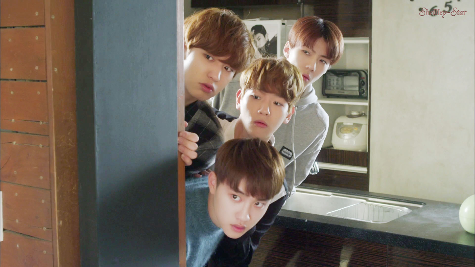  p>《我邻居是exo》是由李权执导, a href="#" data-lemmaid="1225236