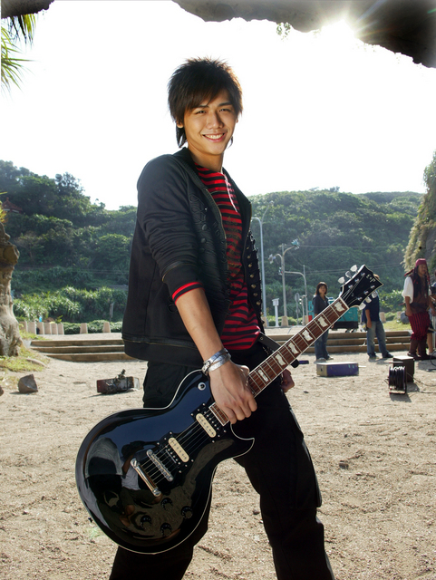  p>蔡旻佑(evan yo),1986年11月12日出生于台湾省,中国台湾创作歌手