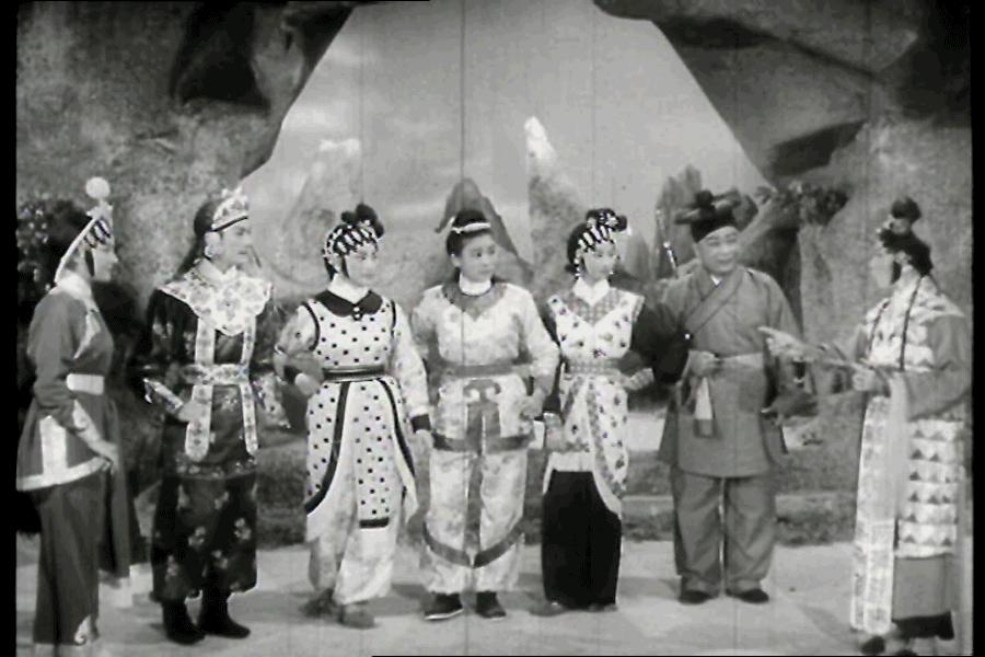  p>粉菊花 (1900年一1994年),ju-hua fen,中国京剧 a target="_blank"