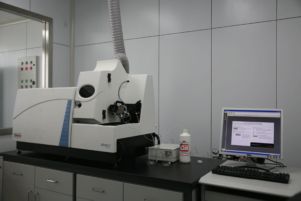  p>质谱法(mass spectrometry,ms)即用电场和磁场将运动的离子(带 a