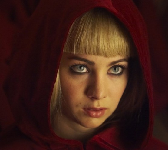  p>《妖女迷行》是john fawcett steve 执导的一部科幻灵异剧,由 a