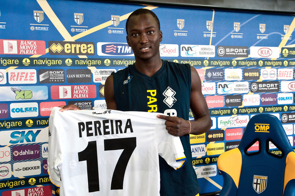  p data-id="gn9au7usbm">达尼洛·佩雷拉(danilo pereira),全名达尼