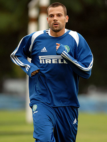  p>迭戈·卡瓦列里(diego cavalieri),1982年12月1日出生于巴西圣保罗