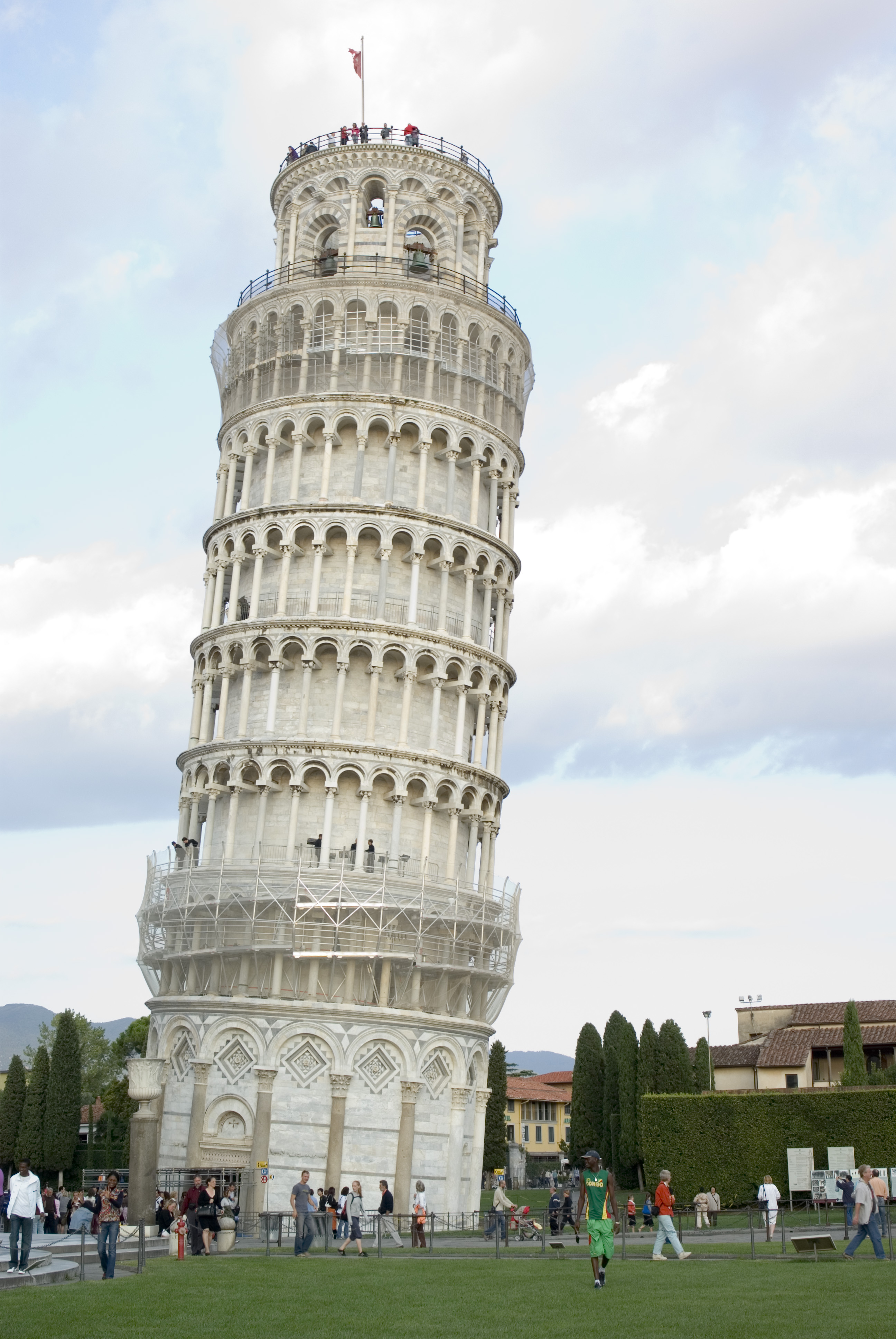比萨斜塔